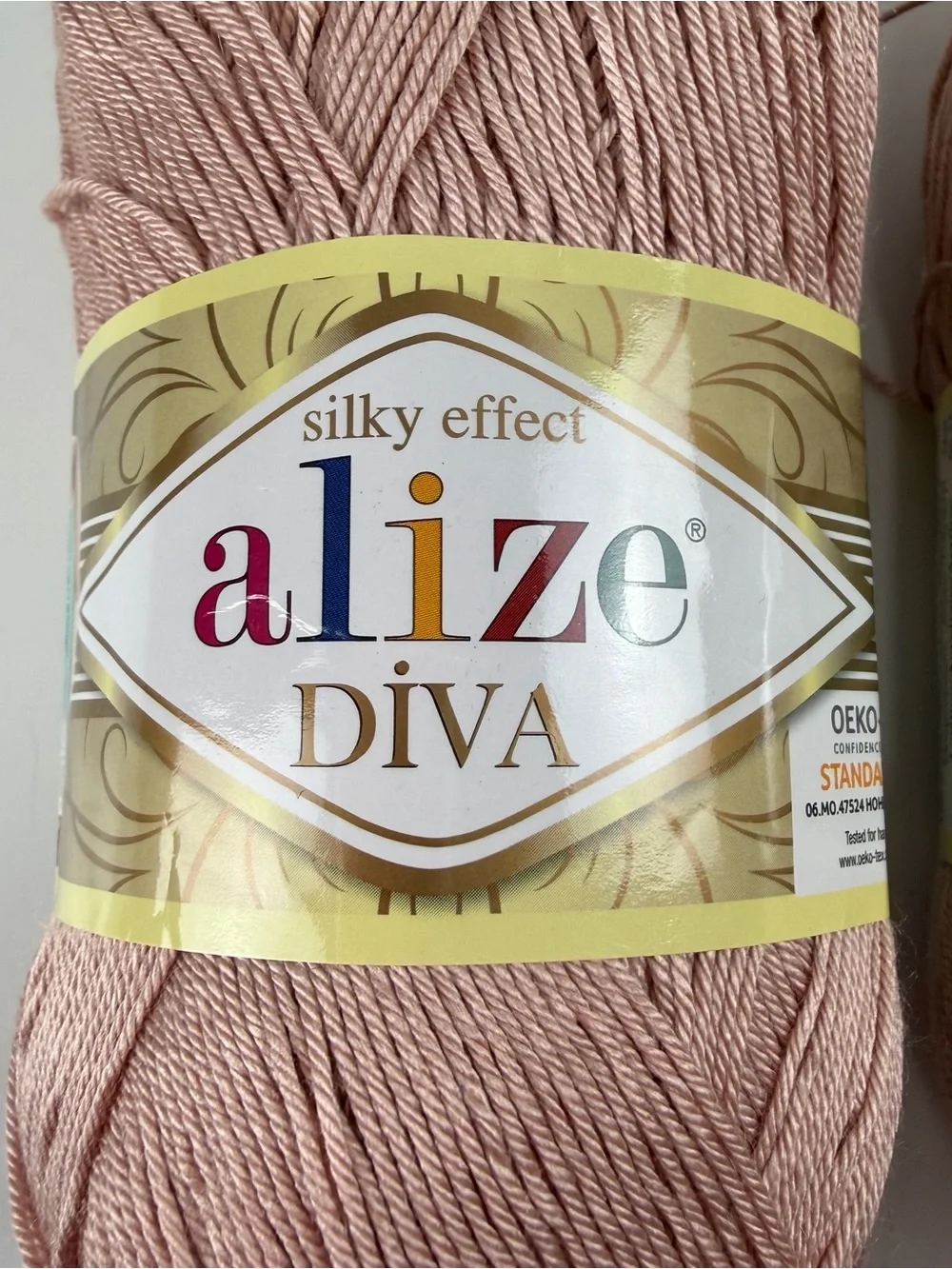 Alize Diva Yarn Silky Effect Lot of 2 Skeins 382 Powder 383 Yards 100g NWT
